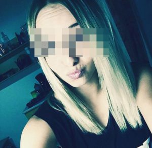 Meuf du 35 en cam2cam libre pour un beau gosse monté ttbm en direct.